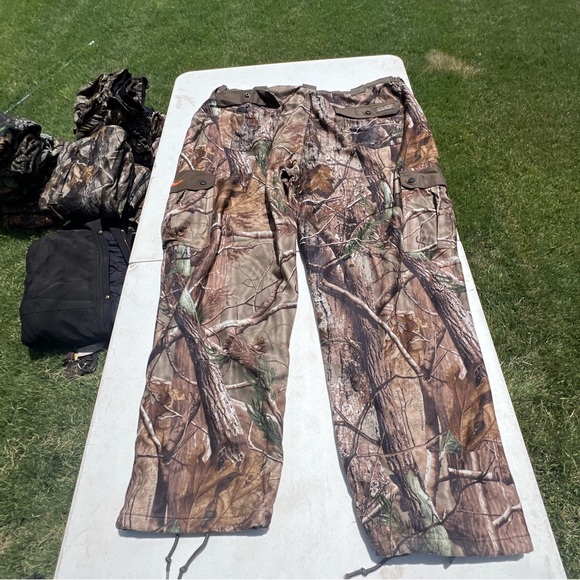 ScentLok Full Season Hunting Pants - Realtree Hardwoods - XXL - Picture 2 of 3